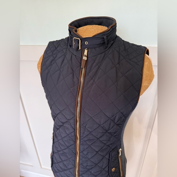 Zara Womens Quilted Vest Size Medium Navy Blue Full Zip Pockets Mock Buckle Neck - Picture 9 of 14
